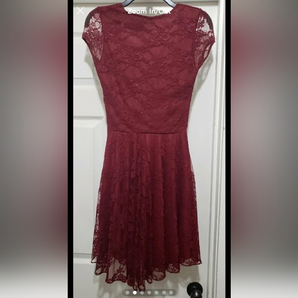 Lace Dress - Picture 2 of 6